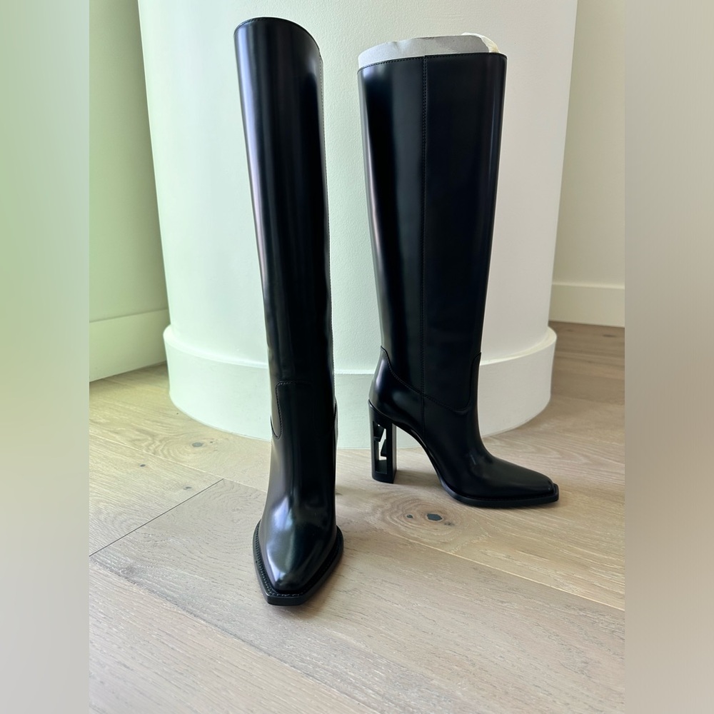 Fendi Lamb Leather Baguette Boots BRAND NEW